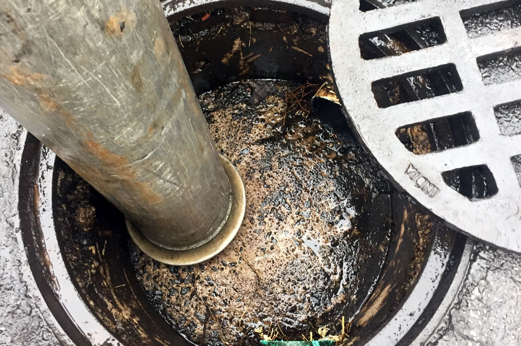 Vacuum Truck photo | All Storm Drains Inc. | Vacuum Truck Service | Nassau & Suffolk County, Long Island, NY | Phone: 516.825.1010 Fax: 631.475.2898 | George@AllStormDrains.com